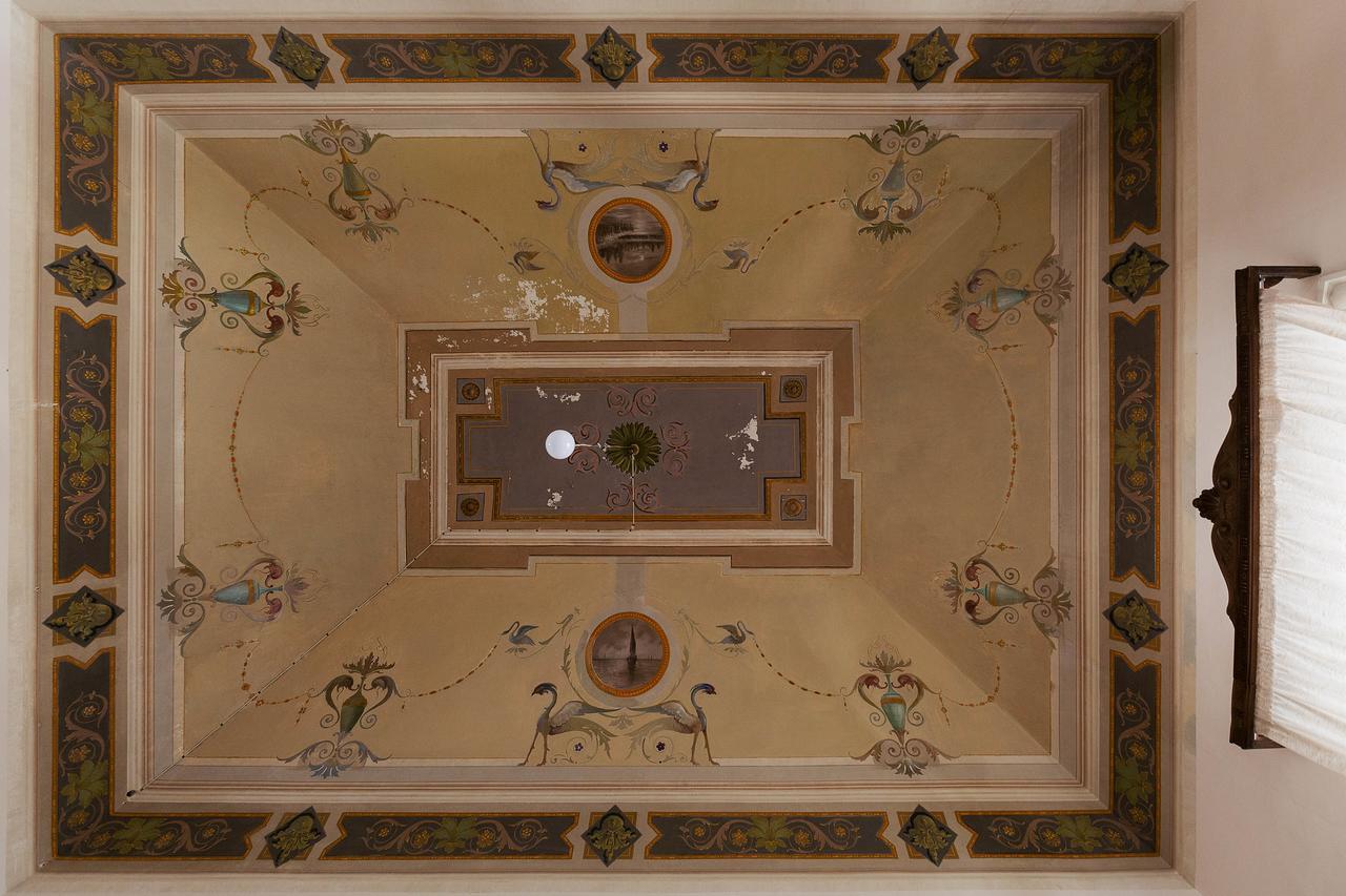 Palazzo Piccinno Parabita Esterno foto